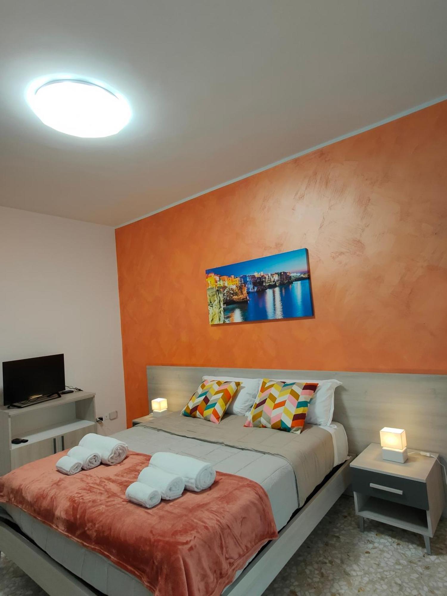 Ri.Mi. Rooms บารี ภายนอก รูปภาพ
